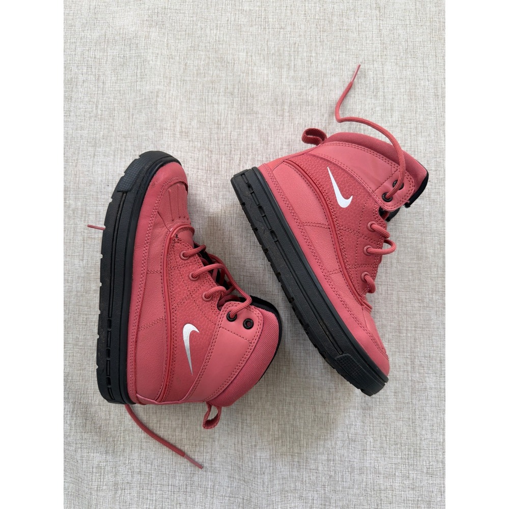 Nike Woodside 2 High Top ACG Kids Size 1.5 Youth lace up water resistant